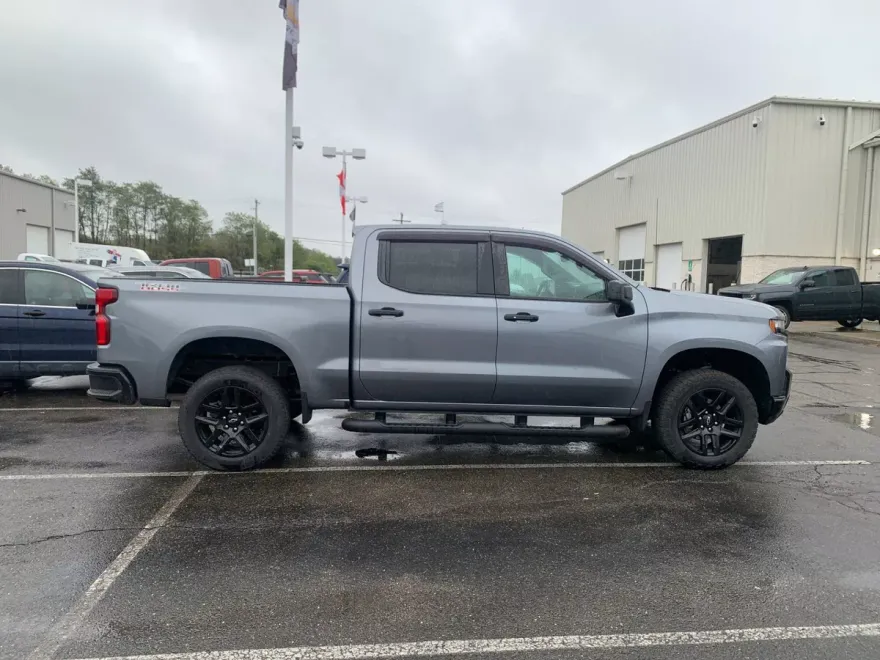 2021 Chevrolet Silverado 1500 LT Trail Boss photo 1