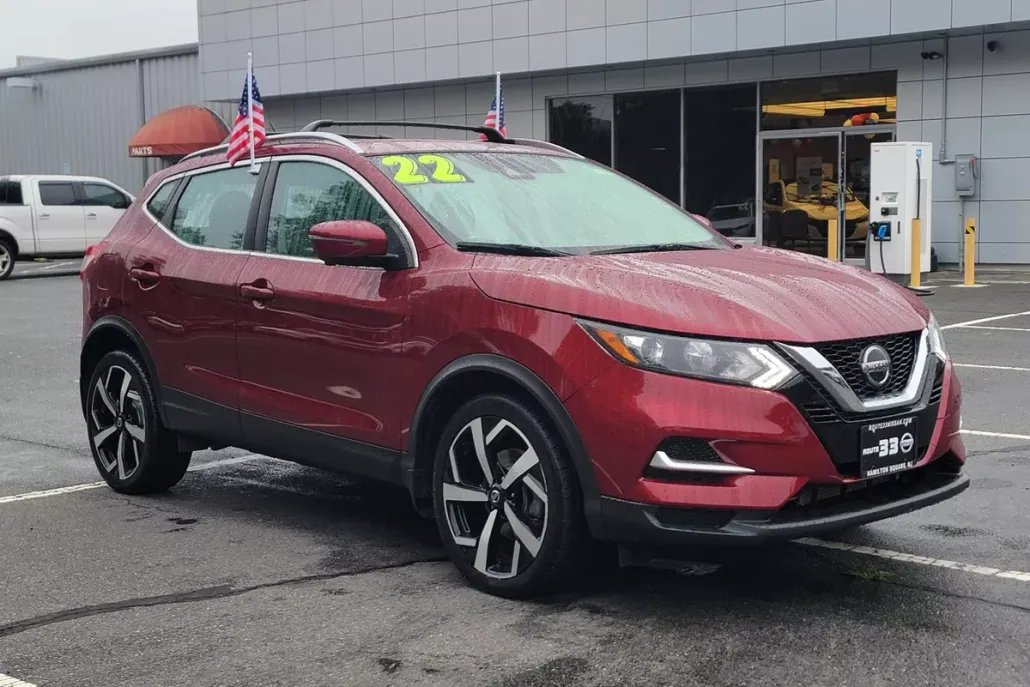 2022 Nissan Rogue Sport SL photo 1