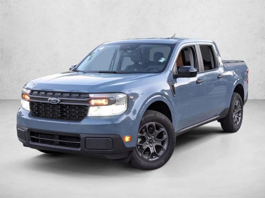 2024 Ford Maverick XLT photo 1