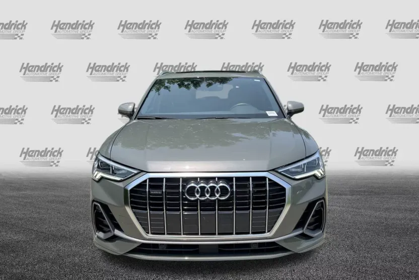 2024 Audi Q3 S line Premium Plus photo 1