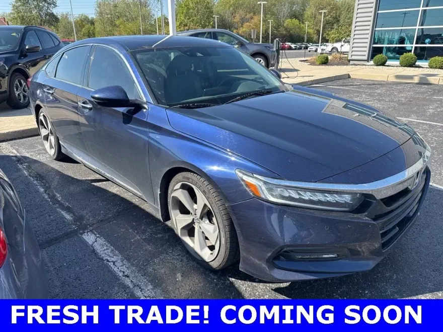 2018 Honda Accord Touring photo 1