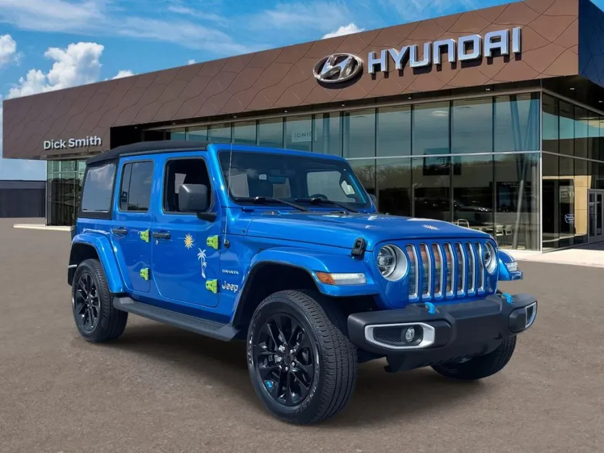 2022 Jeep Wrangler Unlimited Sahara 4xe photo 1