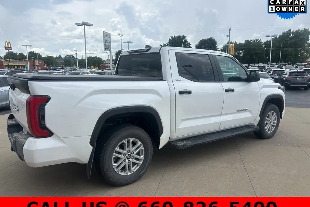 2024 Toyota Tundra SR5 photo 1