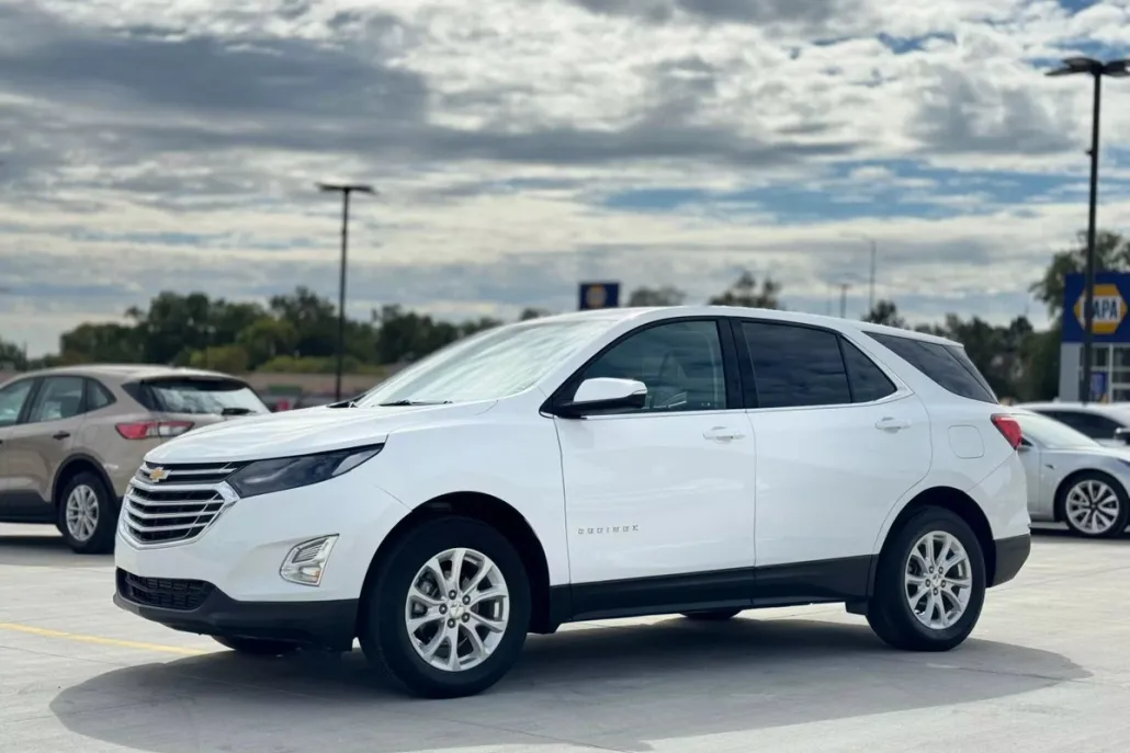2018 Chevrolet Equinox LT photo 1