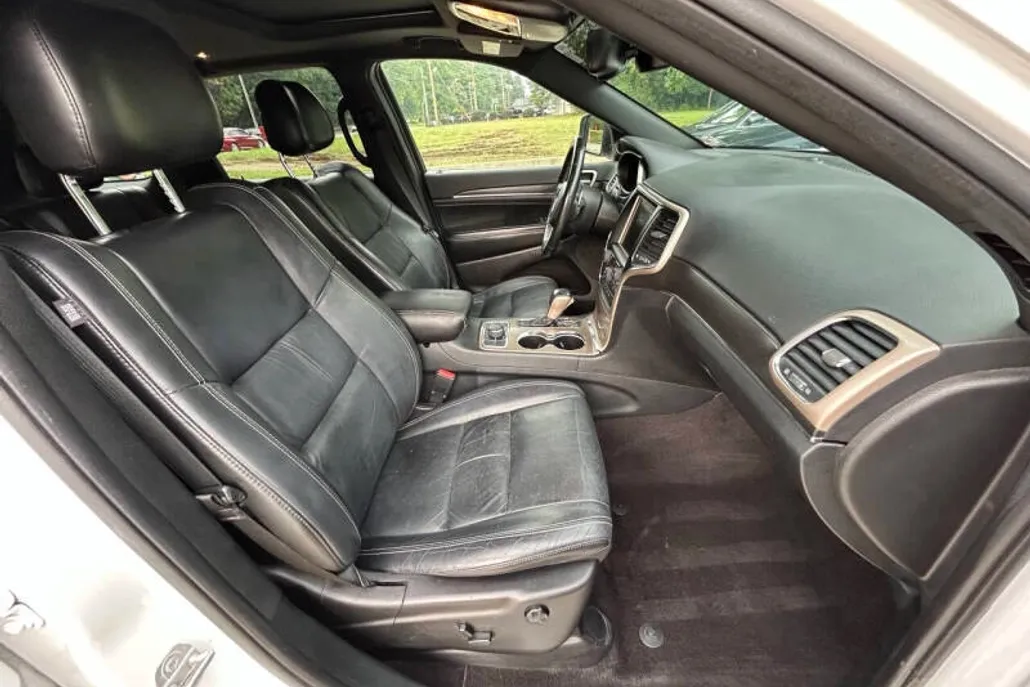 2016 Jeep Grand Cherokee Limited photo 1