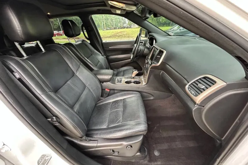 2016 Jeep Grand Cherokee Limited photo 1