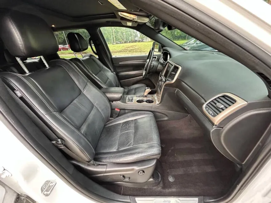 2016 Jeep Grand Cherokee Limited photo 1