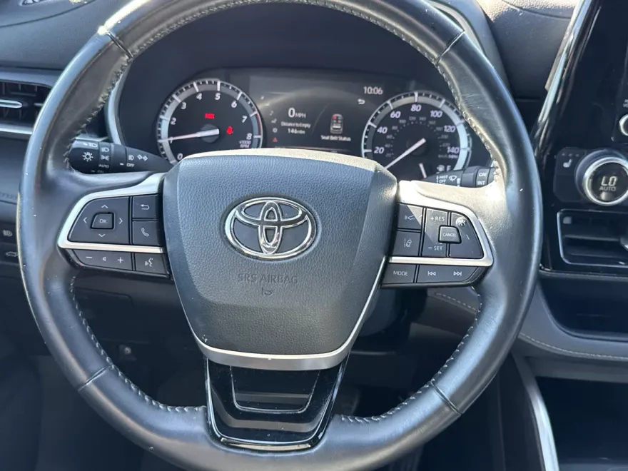 2022 Toyota Highlander XSE photo 1