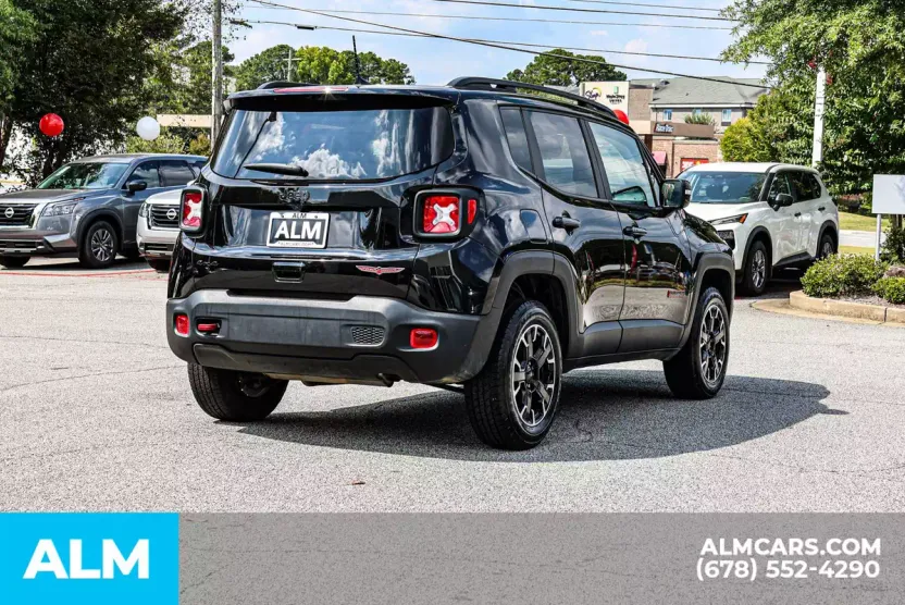 2023 Jeep Renegade Trailhawk photo 1
