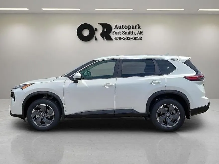 2026 Nissan Rogue SV photo 1