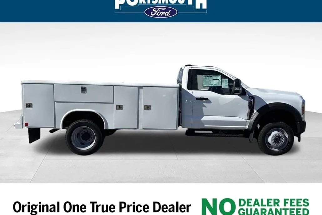 2024 Ford F-450 photo 1