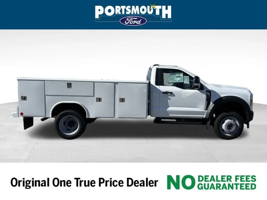 2024 Ford F-450 photo 1
