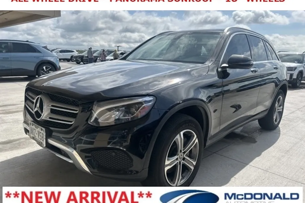 2019 Mercedes Benz GLC 300 4MATIC photo 1