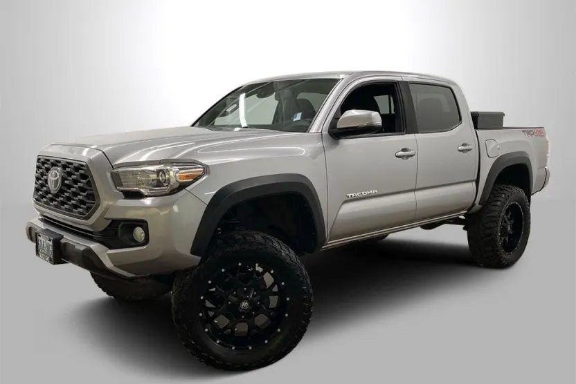 2020 Toyota Tacoma 4x4 SR5 photo 1