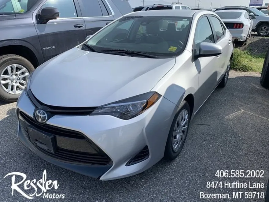 2018 Toyota Corolla LE photo 1