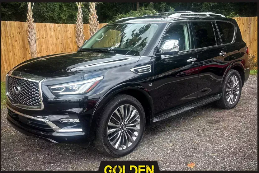 2020 Infiniti QX80 Luxe photo 1
