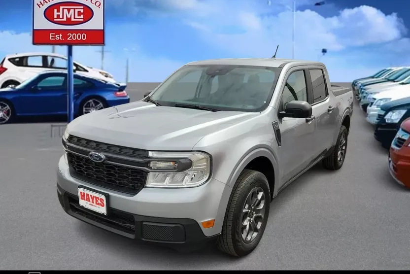 2024 Ford Maverick XLT photo 1