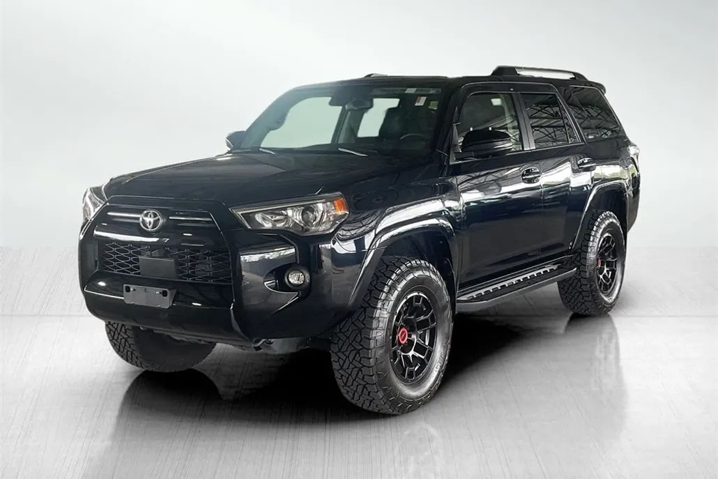 2024 Toyota 4Runner SR5 Premium photo 1