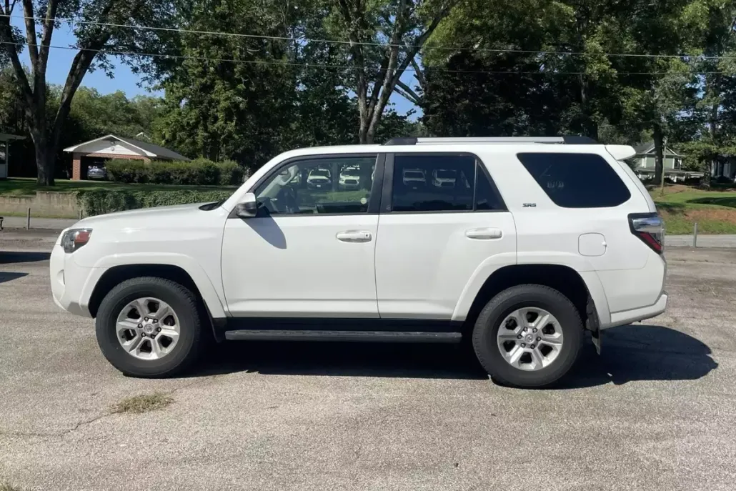 2024 Toyota 4Runner SR5 photo 1