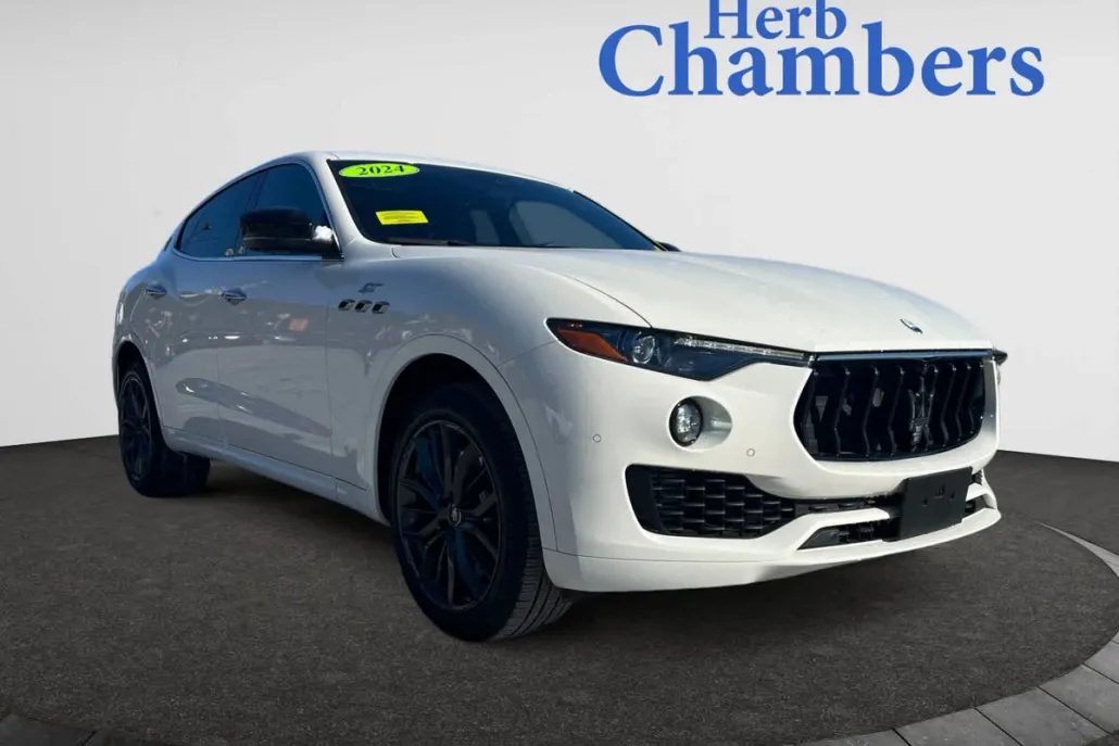 2024 Maserati Levante GT photo 1