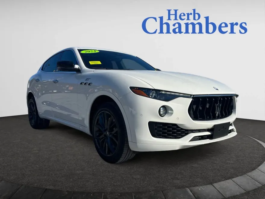 2024 Maserati Levante GT photo 1