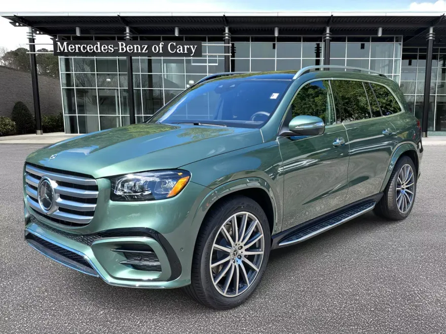 2026 Mercedes Benz GLS 450 4MATIC photo 1