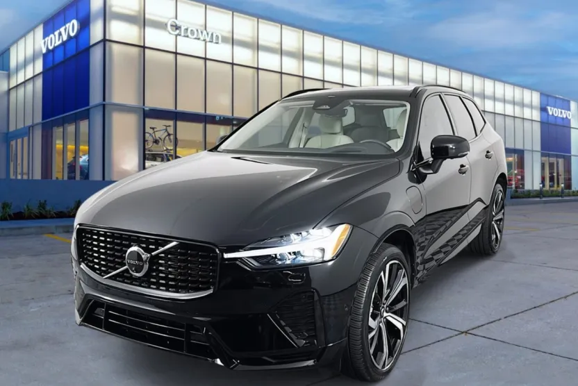 2025 Volvo XC60 Hybrid T8 photo 1