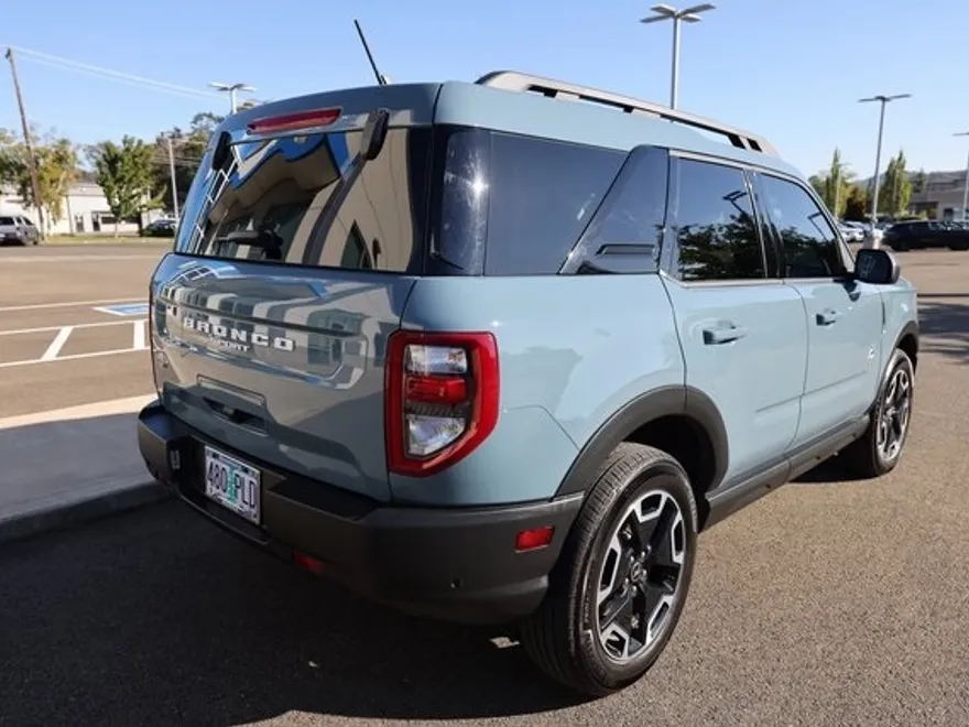 2023 Ford Bronco Sport Outer Banks photo 1