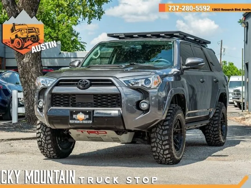 2021 Toyota 4Runner TRD Off-Road Premium photo 1