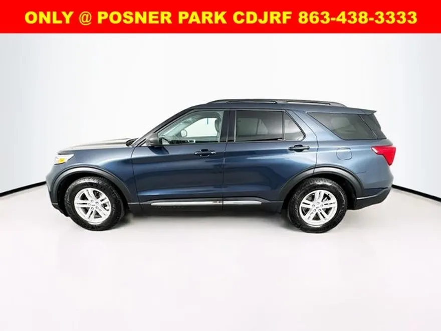 2023 Ford Explorer XLT photo 1