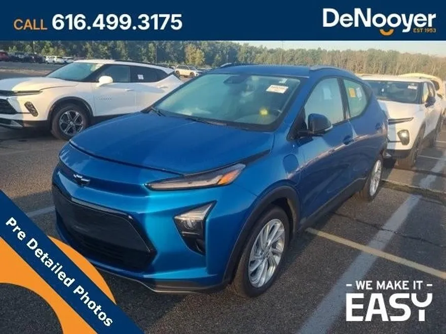 2023 Chevrolet Bolt EUV photo 1