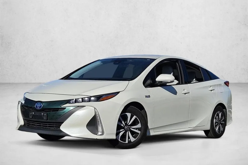 2018 Toyota Prius Prime Premium photo 1