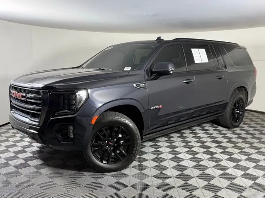 2023 Gmc Yukon XL AT4 photo 1