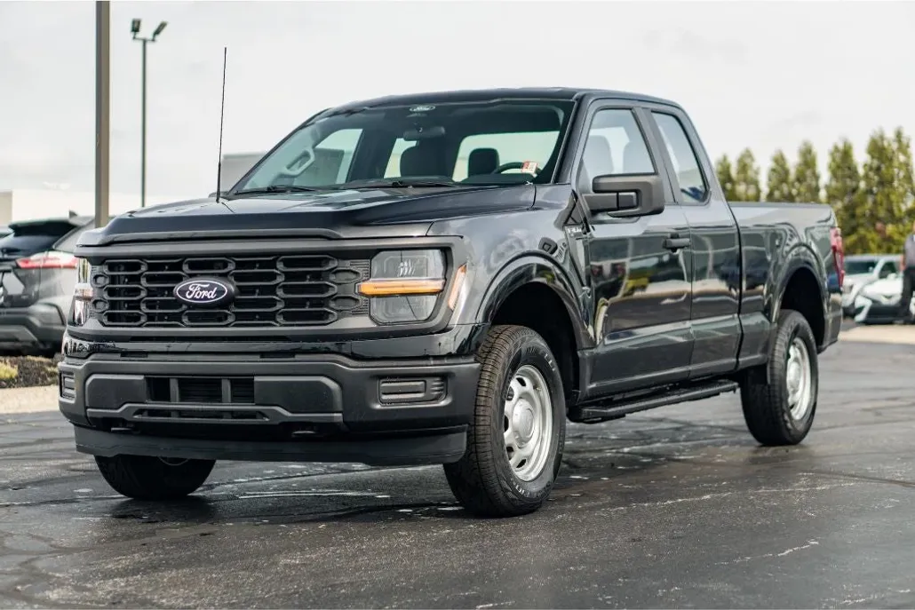 2025 Ford F-150 XL photo 1