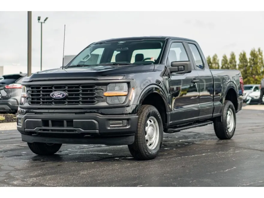 2025 Ford F-150 XL photo 1