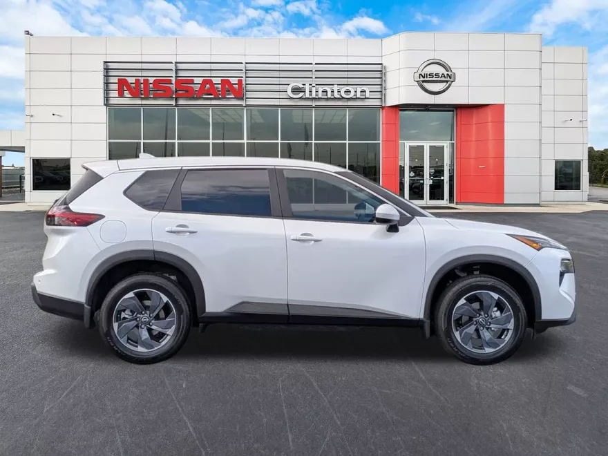 2026 Nissan Rogue SV photo 1