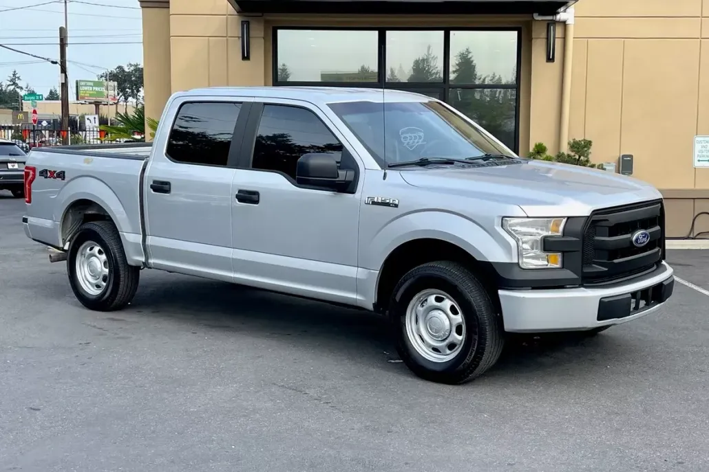 2017 Ford F-150 XL photo 1