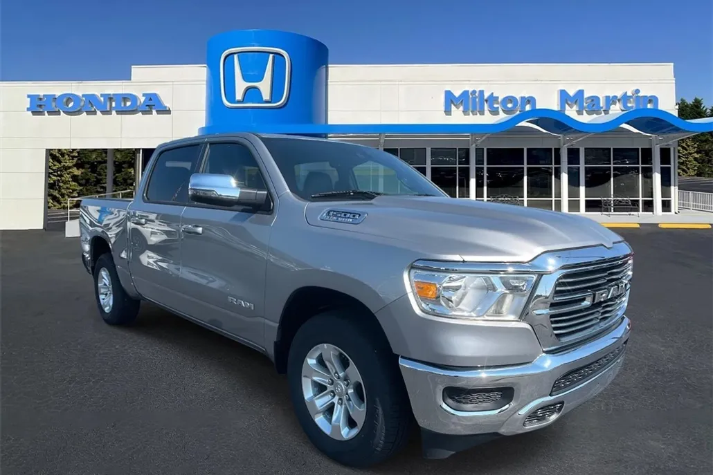 2024 Ram 1500 Laramie photo 1