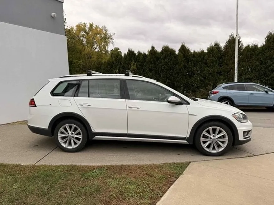 2018 Volkswagen Golf Alltrack TSI S 4Motion photo 1