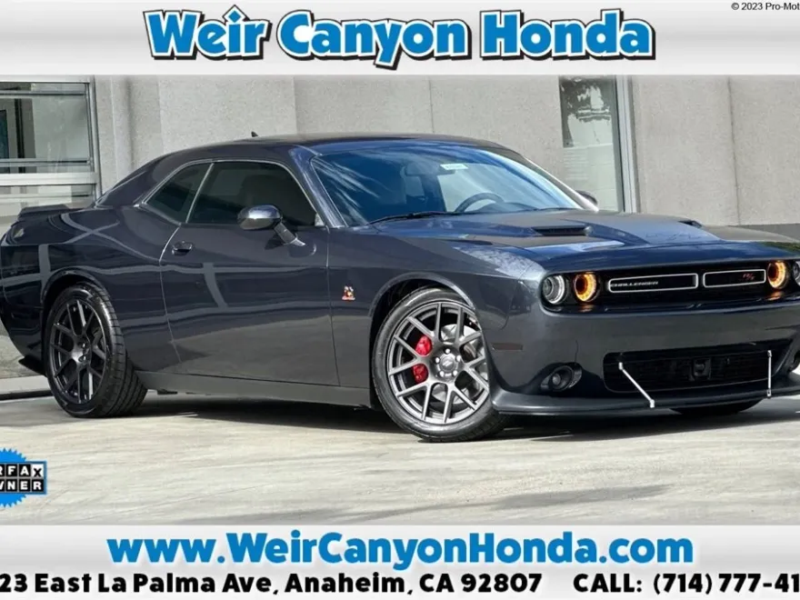 2018 Dodge Challenger R/T Scat Pack photo 1