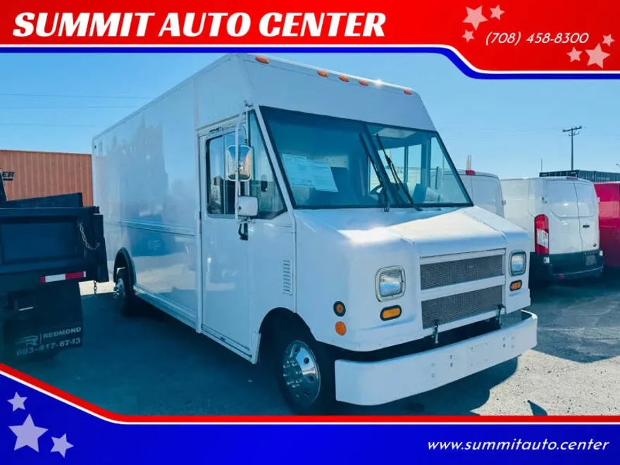2004 Ford E-350 photo 1
