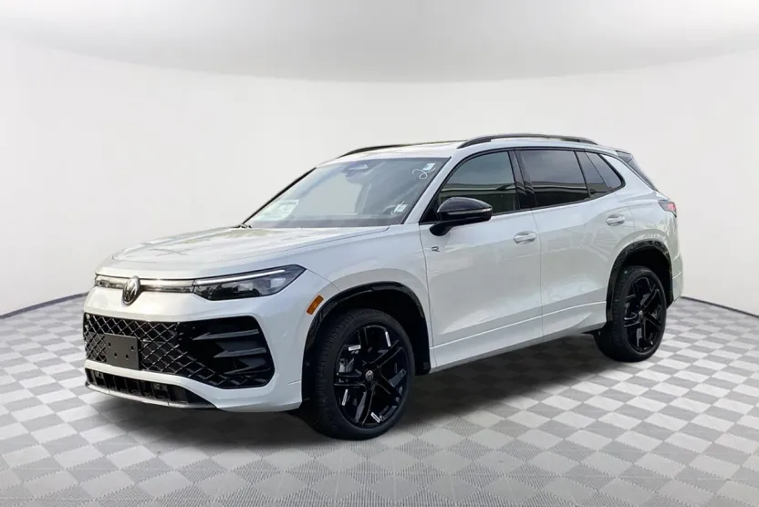 2025 Volkswagen Tiguan SE R-Line Black photo 1
