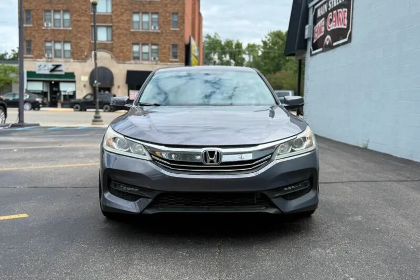 2016 Honda Accord EX photo 1