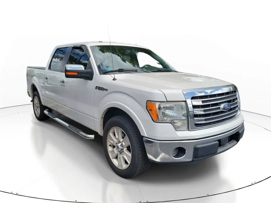 2013 Ford F-150 Lariat photo 1