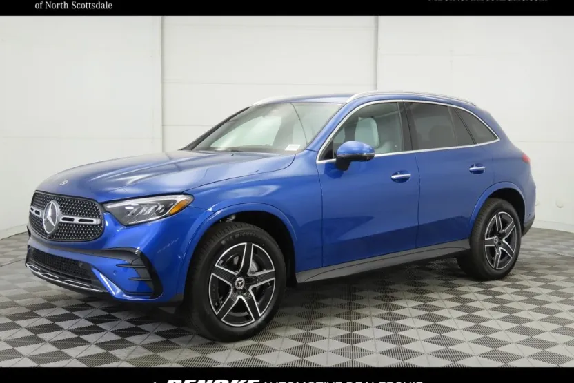 2025 Mercedes Benz GLC 300 4MATIC photo 1