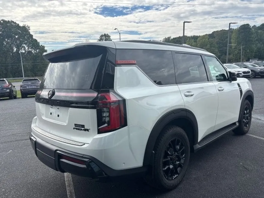 2025 Nissan Armada photo 1