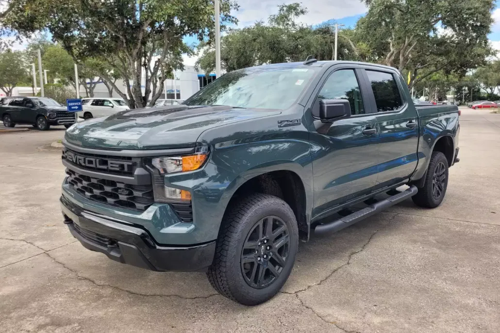 2026 Chevrolet Silverado 1500 Custom Trail Boss photo 1