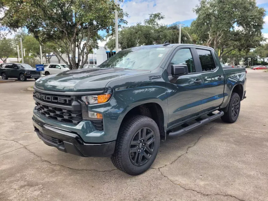 2026 Chevrolet Silverado 1500 Custom Trail Boss photo 1