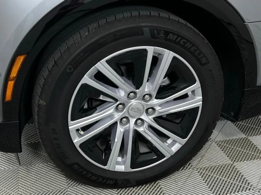 2024 Cadillac Lyriq Tech photo 1