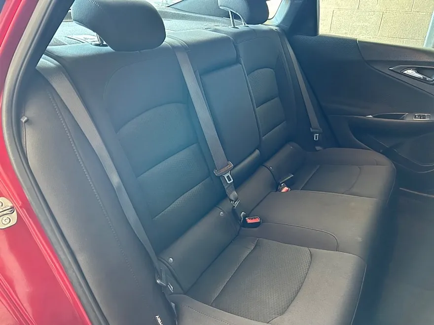 2024 Chevrolet Malibu 1LT photo 1